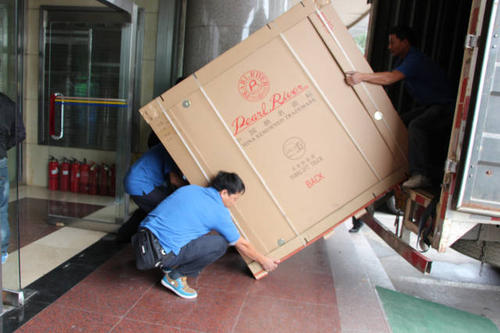 会文镇钢琴贵重工艺品无忧运